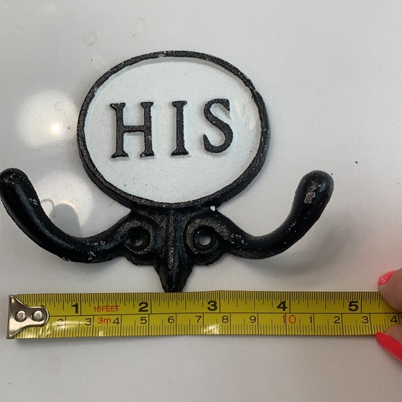 His and Her Metal Hooks. Vintage. Brand New. - Picture 4 of 6